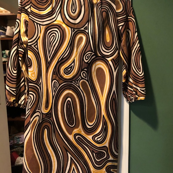 Retro dress!!! Very fun and flattering!!! - Picture 8 of 8